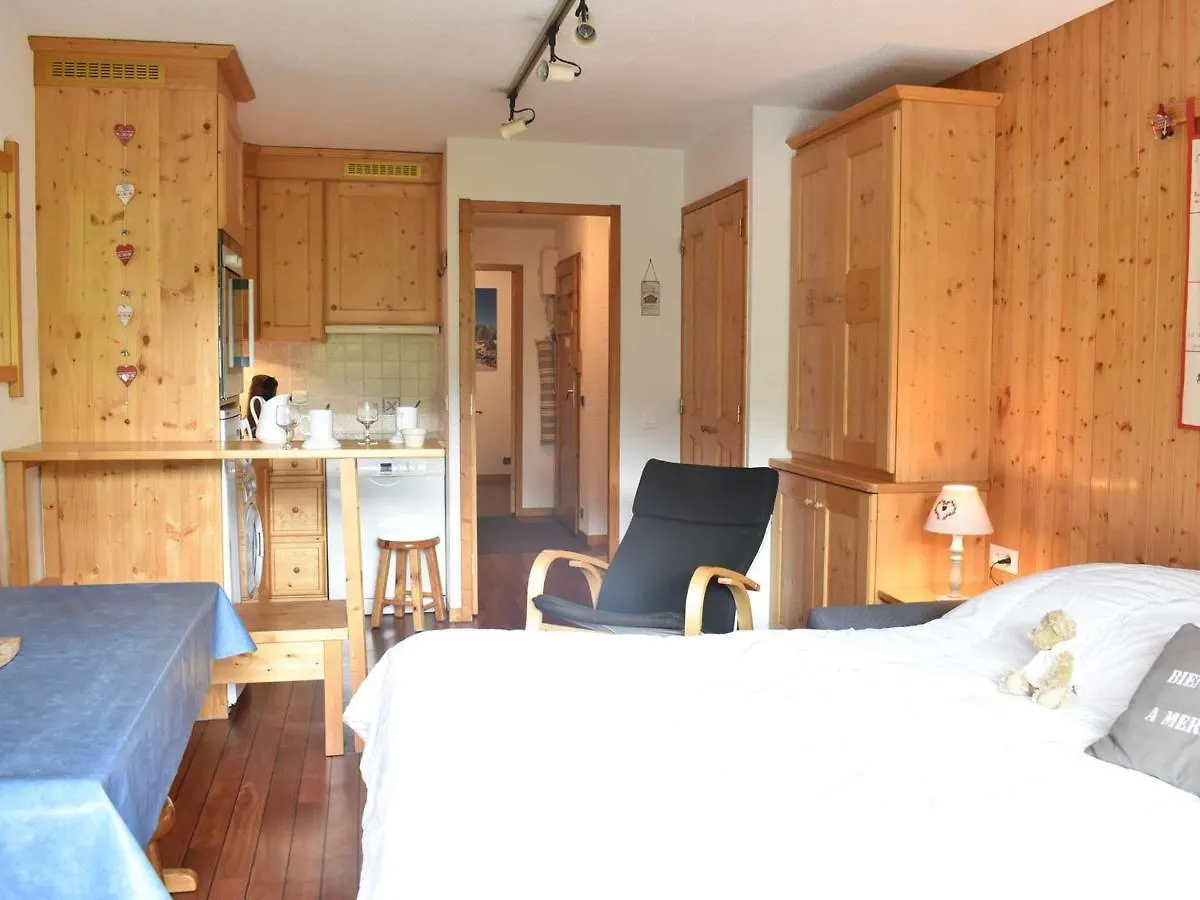 Appartement 2 Pieces, 5 Pers, Centre De Meribel, Proche Pistes, Balcon Sud - Fr-1-180-564 0*,